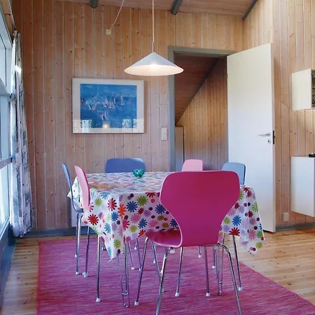 4 Bedroom Beautiful In