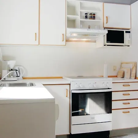 4 Bedroom Beautiful In Hébergement de vacances Nordenbro Vesteregn